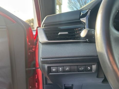 Used 2025 Toyota Camry SE image 26