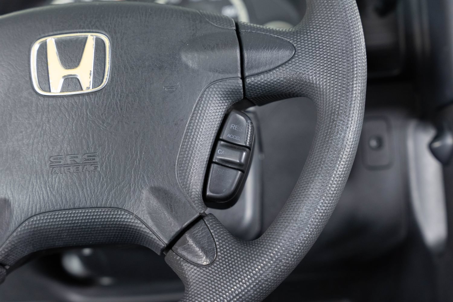 Used 2005 Honda CR-V LX image 29
