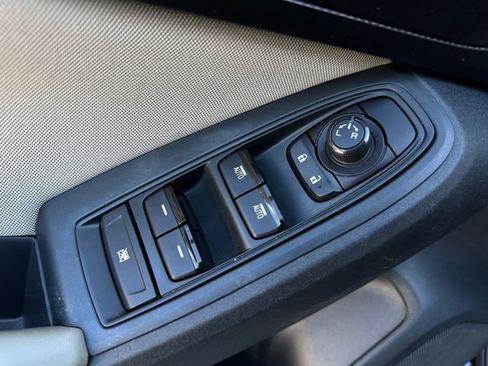 Used 2017 Subaru Impreza 2.0i image 13