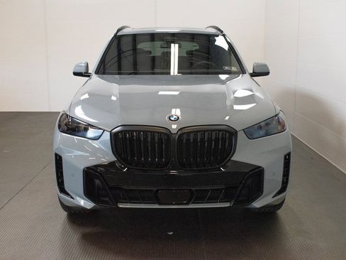 New 2026 BMW X5 xDrive40i w/ M Sport Package image 2