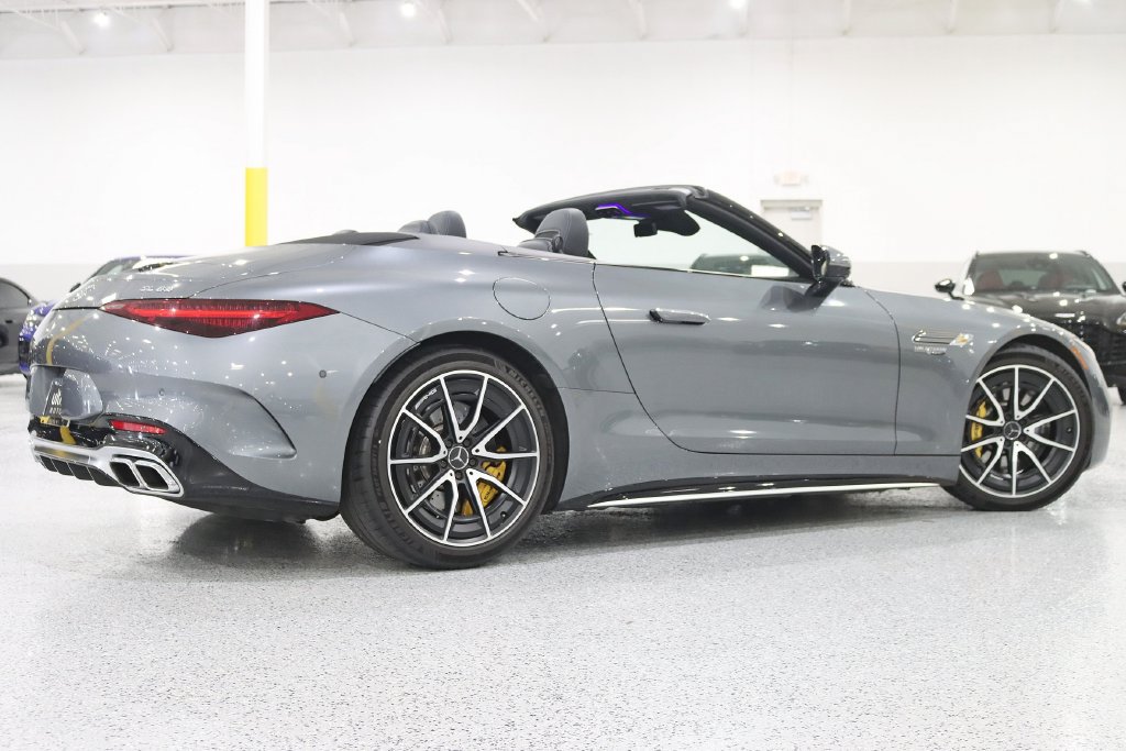 Used 2023 Mercedes-Benz SL 63 AMG 4MATIC image 9