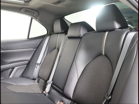 Used 2023 Toyota Camry XSE FWD image 10
