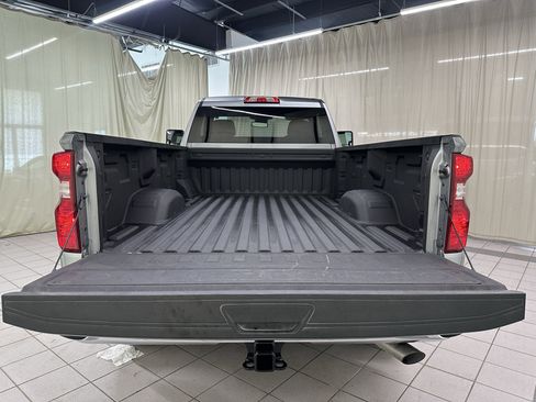 Certified 2025 Chevrolet Silverado 2500 W/T w/ WT/CX Safety Package AWD/4WD image 8