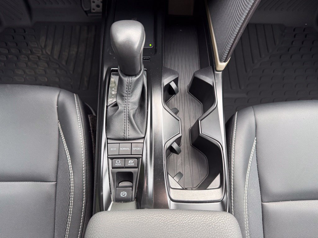 Certified 2025 Toyota Camry SE FWD image 19