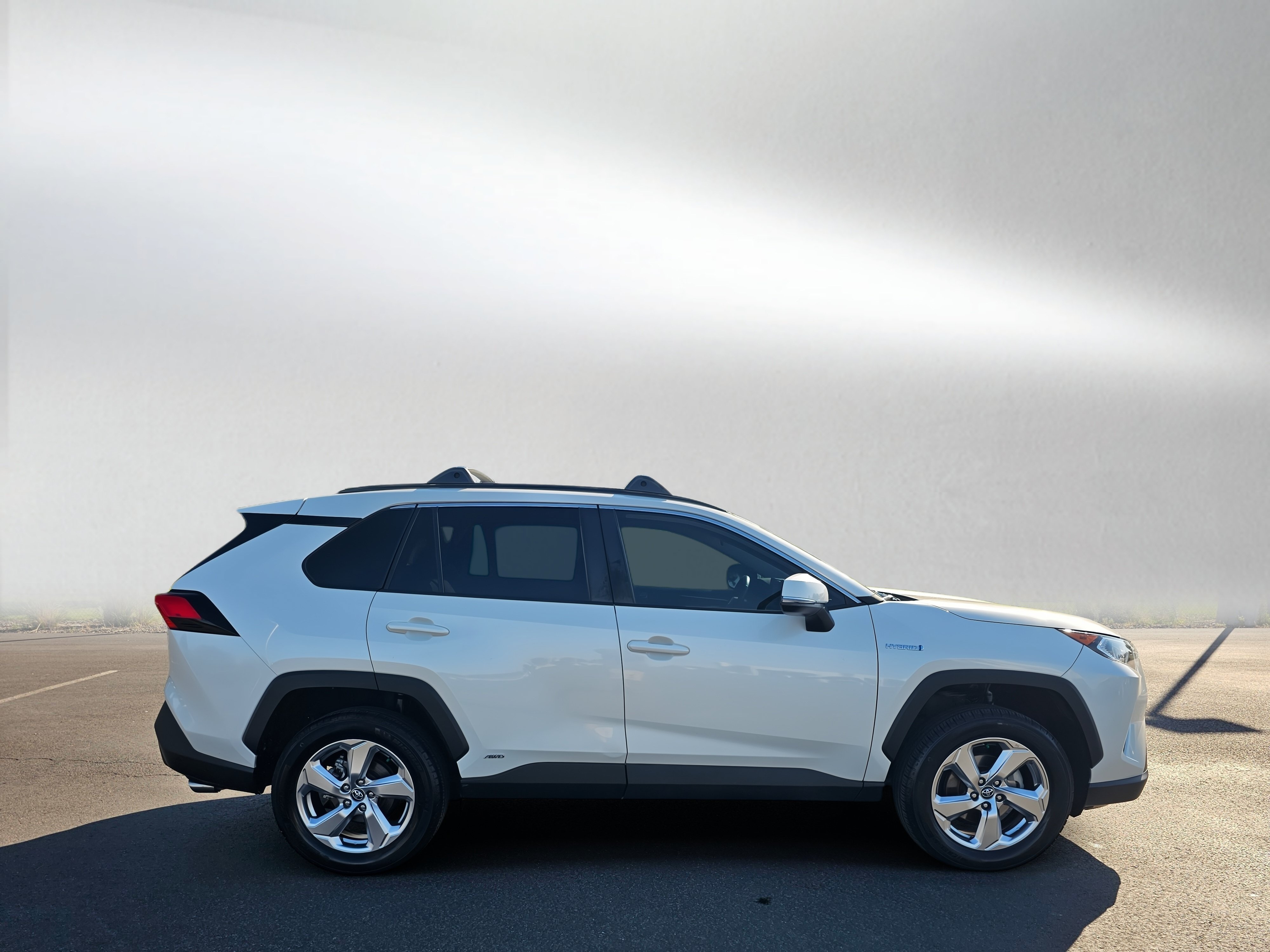 Certified 2021 Toyota RAV4 XLE Premium AWD/4WD image 6