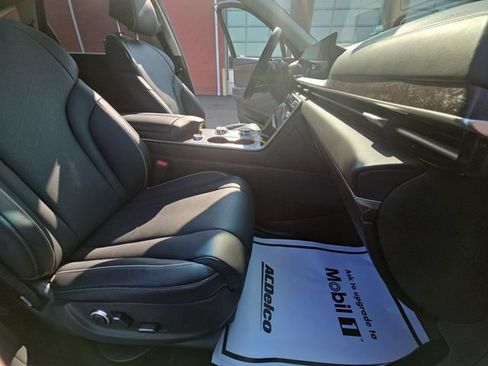 Used 2025 Genesis GV80 2.5T Prestige AWD/4WD image 31