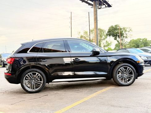 Used 2018 Audi Q5 2.0T Premium Plus w/ Premium Plus Package AWD/4WD image 9