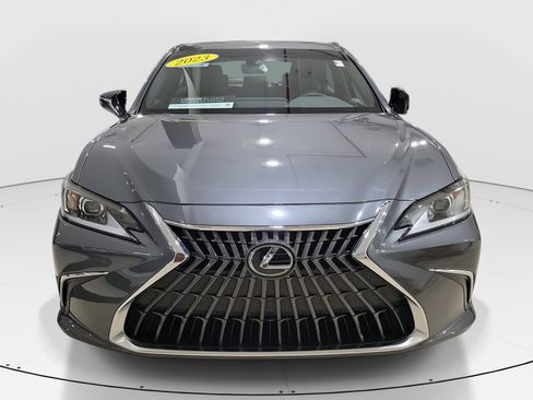 Used 2023 Lexus ES 350 image 2
