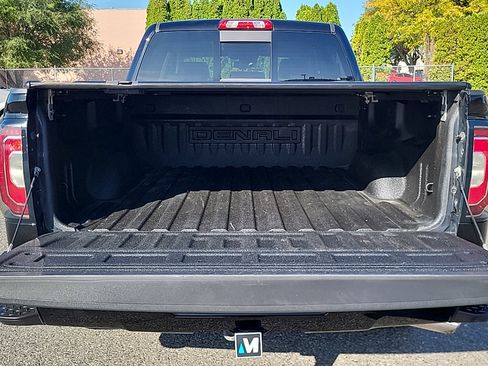 Used 2016 GMC Sierra 1500 Denali w/ Enhanced Driver Alert Package AWD/4WD image 33