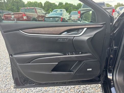 Used 2018 Cadillac XTS Luxury AWD/4WD image 13