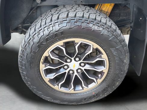 Used 2019 Chevrolet Colorado ZR2 AWD/4WD image 3