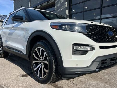 Used 2020 Ford Explorer ST w/ Premium Technology Package image 3