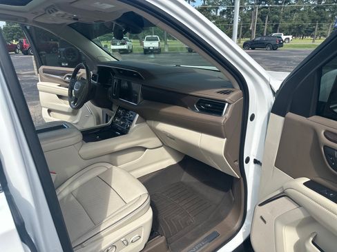 Used 2021 GMC Yukon Denali w/ Denali Premium Package AWD/4WD image 21