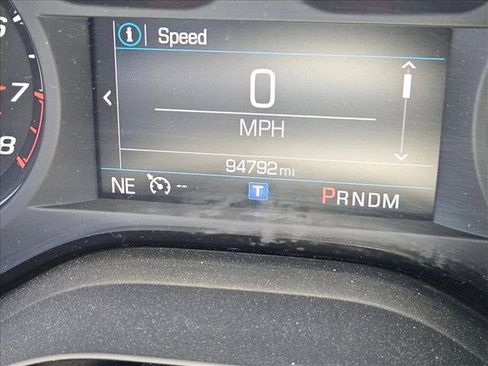 Used 2019 Chevrolet Camaro LT RWD image 12