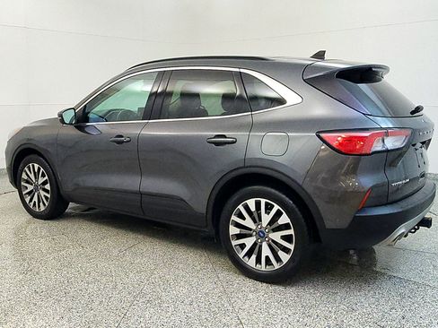 Used 2020 Ford Escape Titanium AWD/4WD image 3