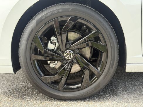 New 2026 Volkswagen Jetta SE FWD image 34