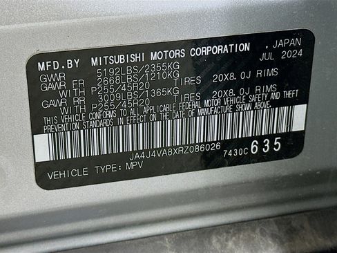 Used 2024 Mitsubishi Outlander SE Black Edition image 12