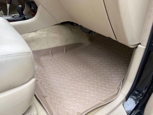 Used 2003 Lexus LX 470 4WD image 29