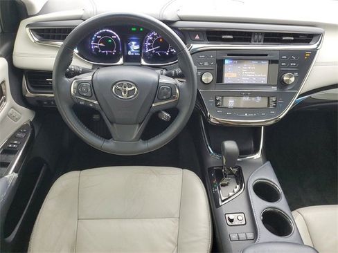 Used 2014 Toyota Avalon XLE Touring image 17