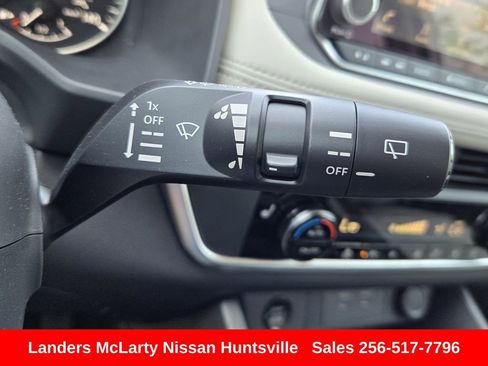 Used 2026 Nissan Rogue SV FWD image 24