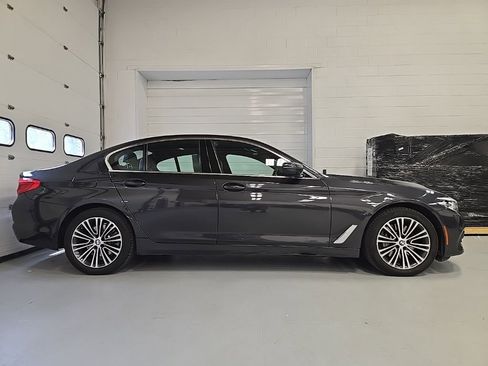 Used 2020 BMW 530i xDrive w/ Convenience Package image 6