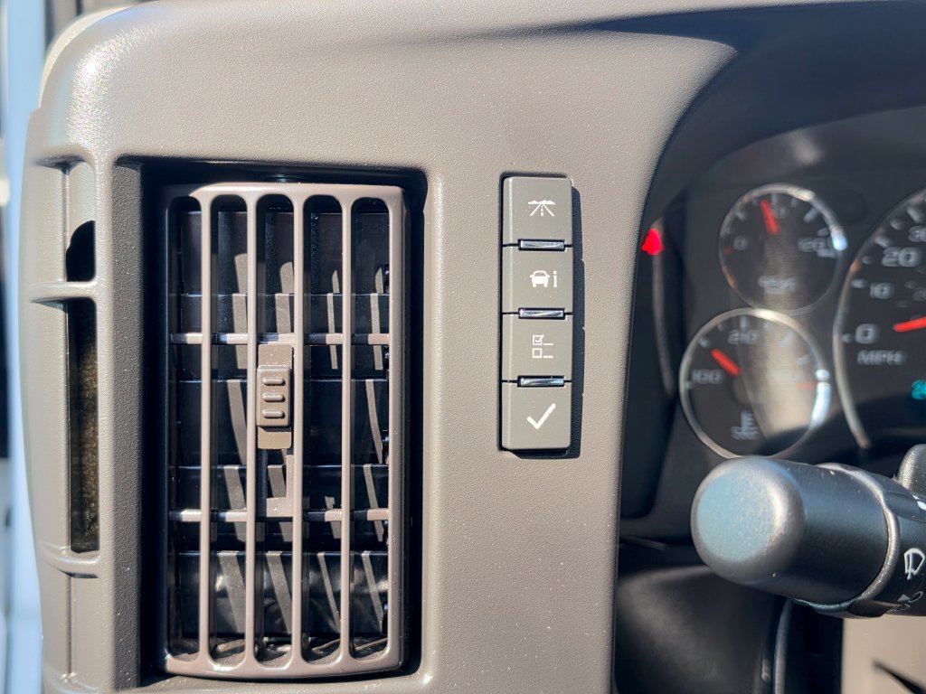 Used 2024 GMC Savana 3500 w/ Power Convenience Package RWD image 17