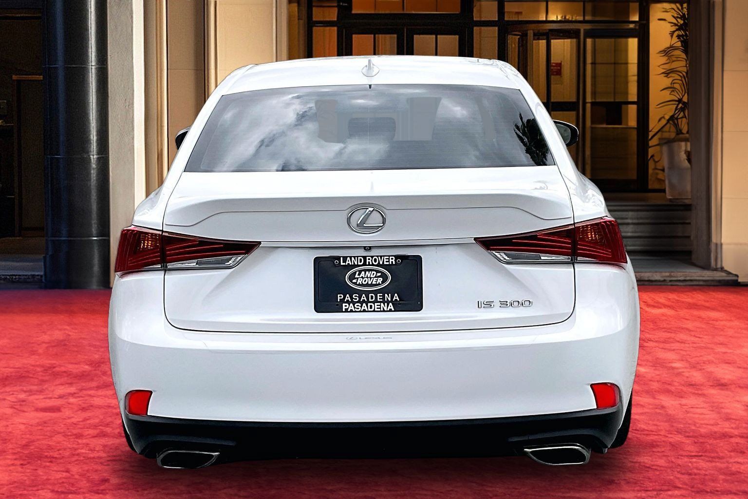Used 2019 Lexus IS 300 RWD image 4