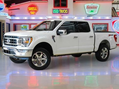 Used 2021 Ford F150 Lariat image 2