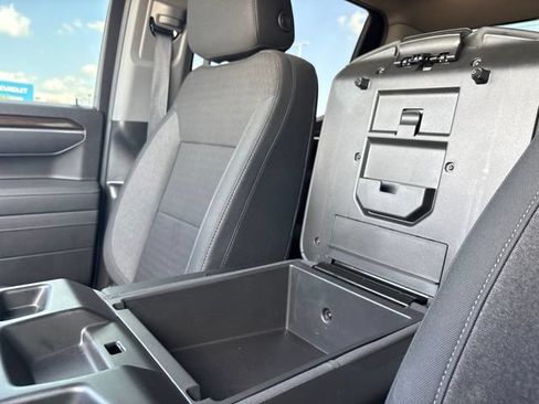 Used 2025 Chevrolet Silverado 1500 LT AWD/4WD image 30