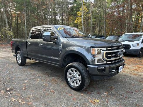 Used 2020 Ford F250 Platinum w/ FX4 Off-Road Package image 3