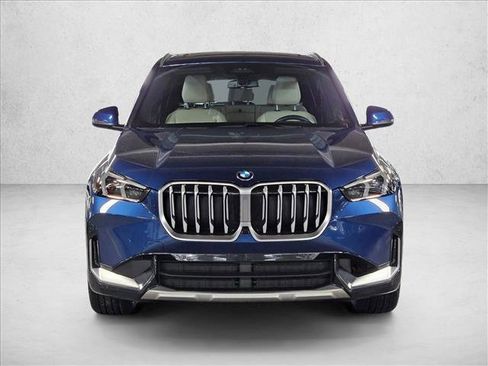 Certified 2025 BMW X1 xDrive28i w/ Technology Package image 2