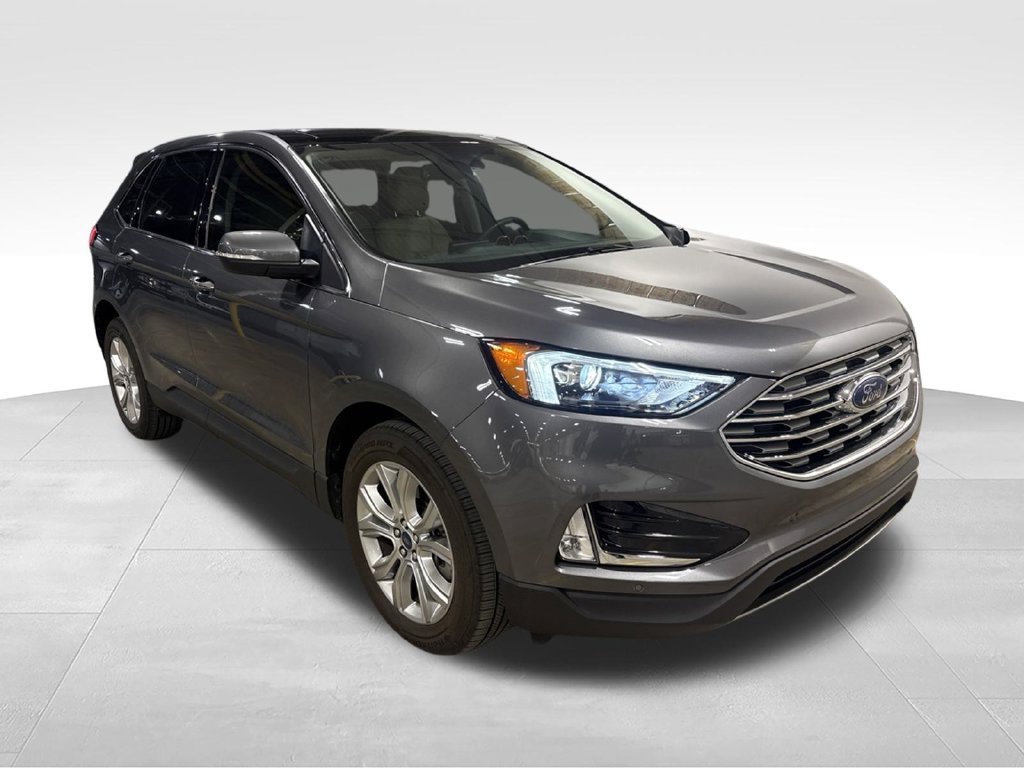 Used 2022 Ford Edge Titanium AWD/4WD image 3