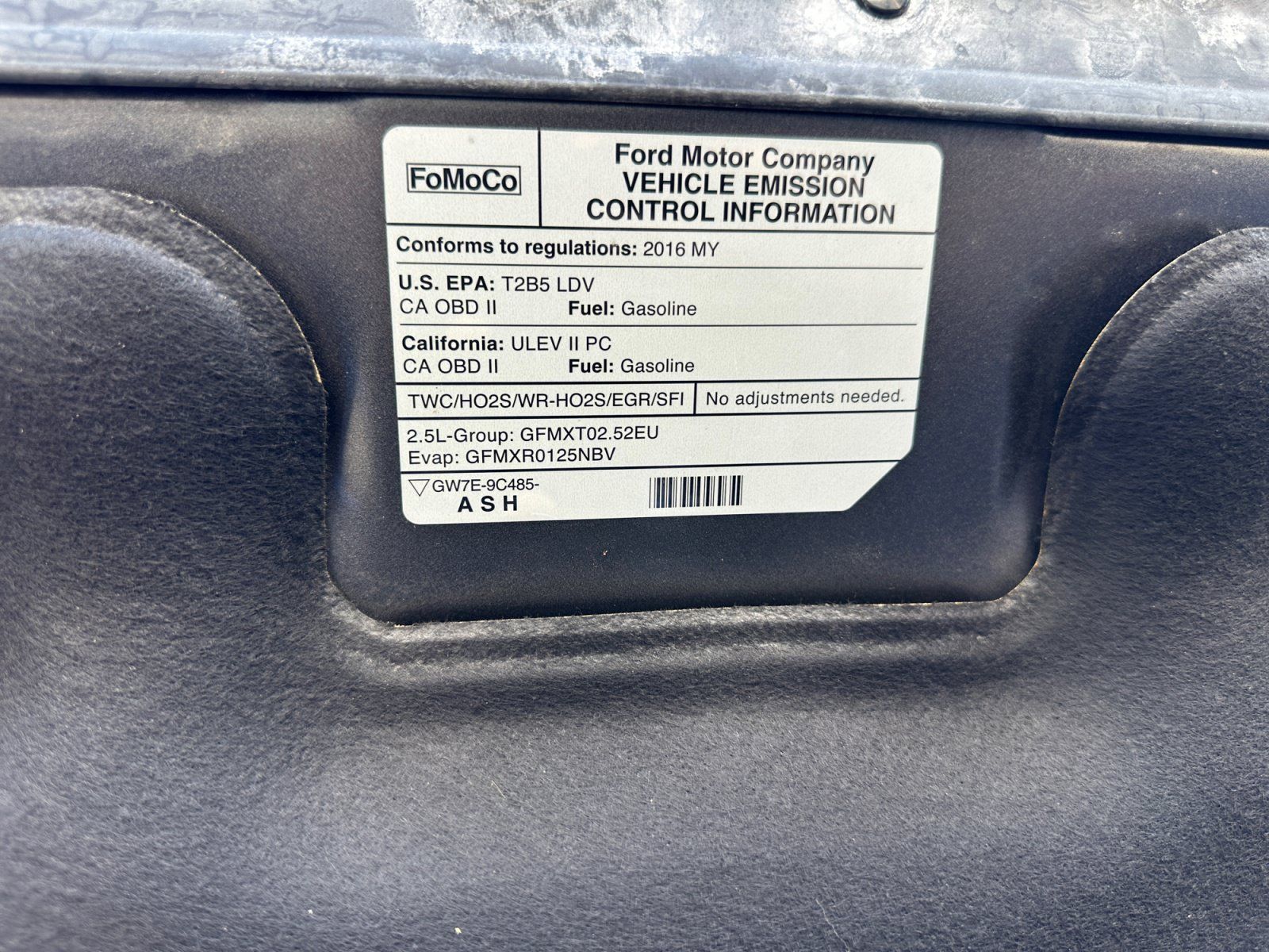 Used 2016 Ford Fusion SE FWD image 29