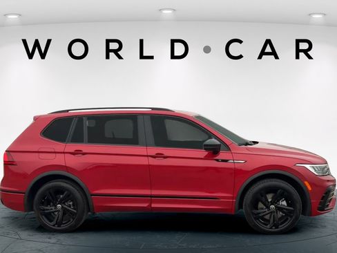 Used 2024 Volkswagen Tiguan SE R-Line w/ MDO Package, Three-Row FWD image 2
