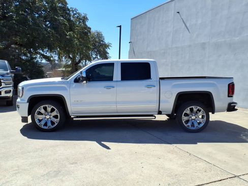 Used 2017 GMC Sierra 1500 Denali w/ Denali Ultimate Package AWD/4WD image 27