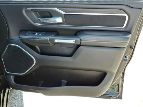 Used 2025 RAM 1500 Laramie AWD/4WD image 17