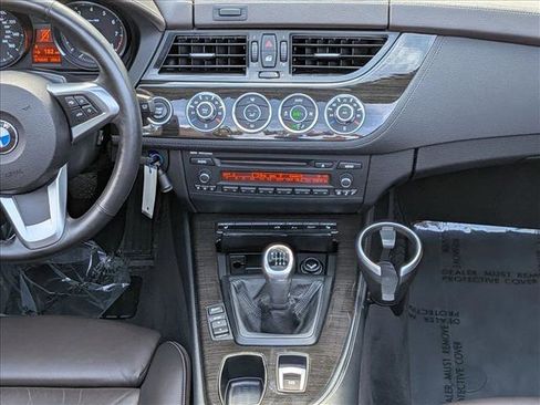 Used 2014 BMW Z4 sDrive28i image 12