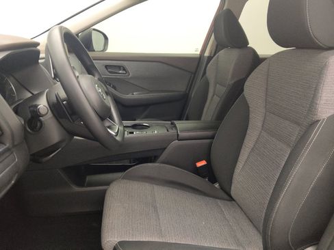 Used 2021 Nissan Rogue S FWD image 17