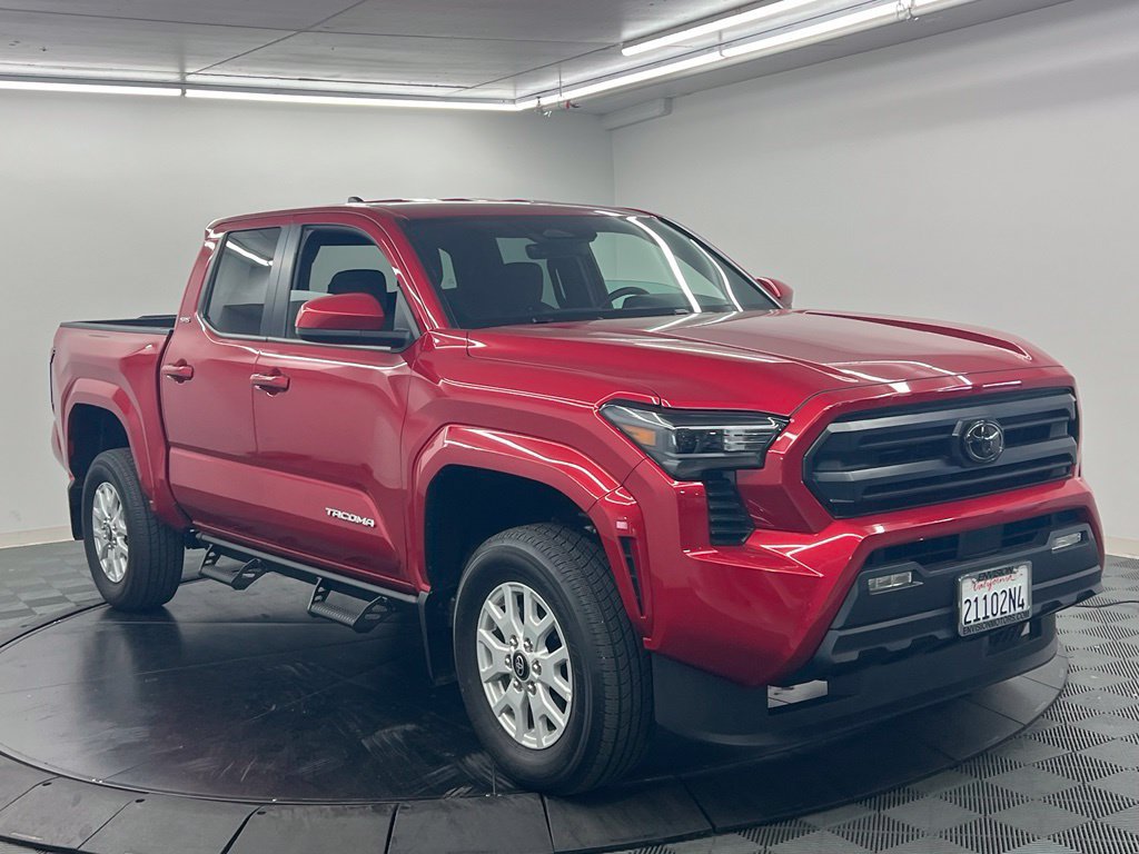 Used 2026 Toyota Tacoma SR5 AWD/4WD image 3