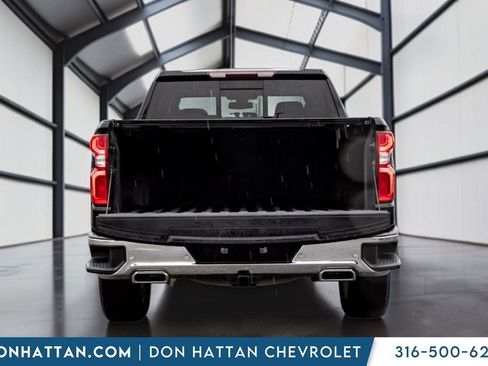 Used 2020 Chevrolet Silverado 1500 LTZ AWD/4WD image 22
