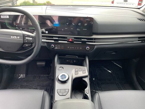New 2026 Kia Sportage EX AWD/4WD image 11