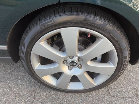 Used 2017 Land Rover Range Rover Long Wheelbase Autobiography image 13