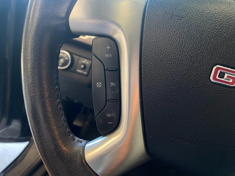 Used 2016 GMC Acadia SLT AWD/4WD image 38
