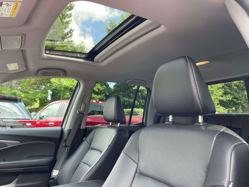 Certified 2025 Honda Ridgeline RTL image 21
