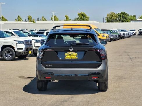 New 2026 Nissan Kicks SV w/ Cold Weather Package FWD image 6