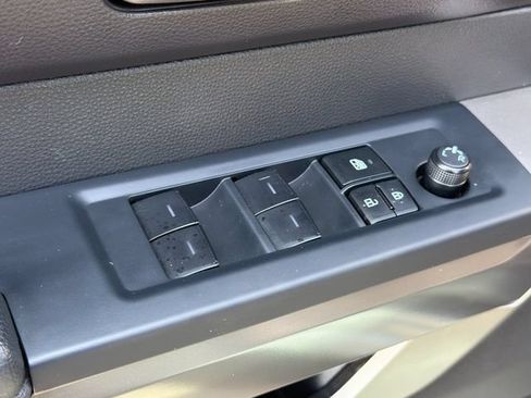 Used 2025 Toyota Tundra SR5 w/ SR5 Convenience Package AWD/4WD image 13