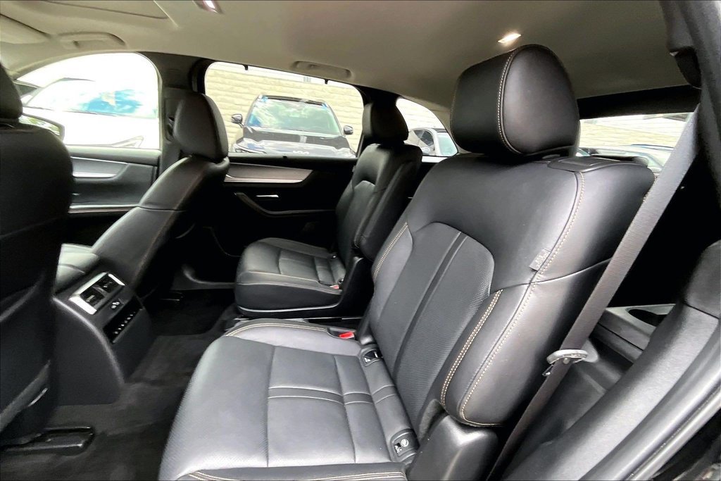Certified 2024 MAZDA CX-90 3.3 Turbo w/ Preferred Package AWD/4WD image 15
