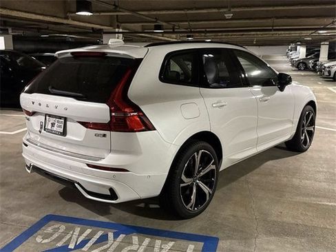 New 2025 Volvo XC60 B5 Ultra w/ Protection Package Premier AWD/4WD image 6