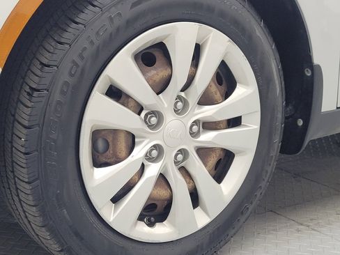 Used 2021 Kia Soul LX FWD image 31