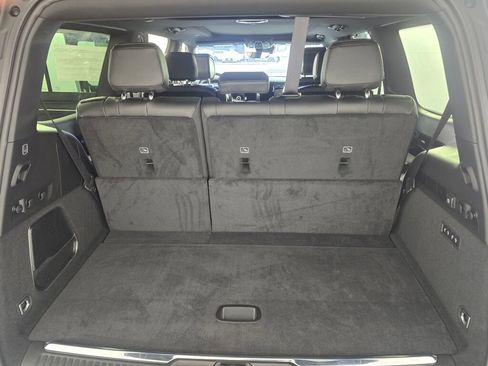 New 2026 Jeep Grand Wagoneer Summit image 14